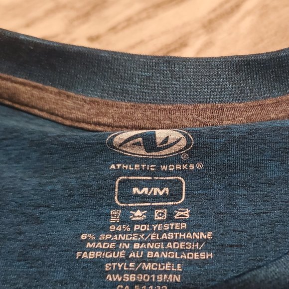 Atheltic works tealish tank - Picture 5 of 8